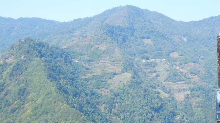 雲霧退去後的鎮西堡