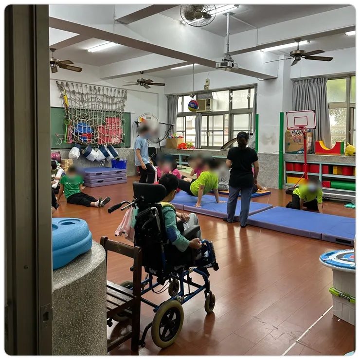 有的特教班會有一兩間特殊功能教室,校園巡禮可多做細節詢問。多了解一點,才能好好下決定。