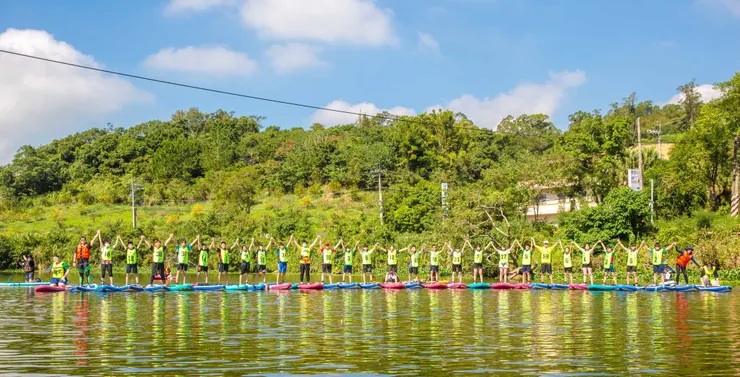 水上發揮團隊合作默契