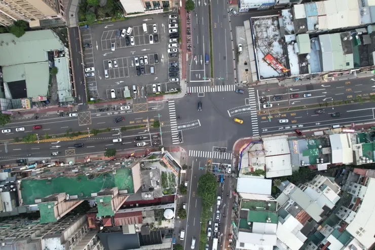 偏心車道提高道路使用率,圖:交通局提供
