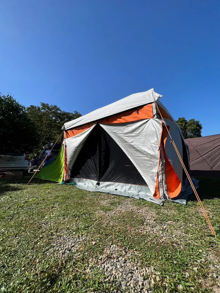 客廳帳及側邊帳搭設完成