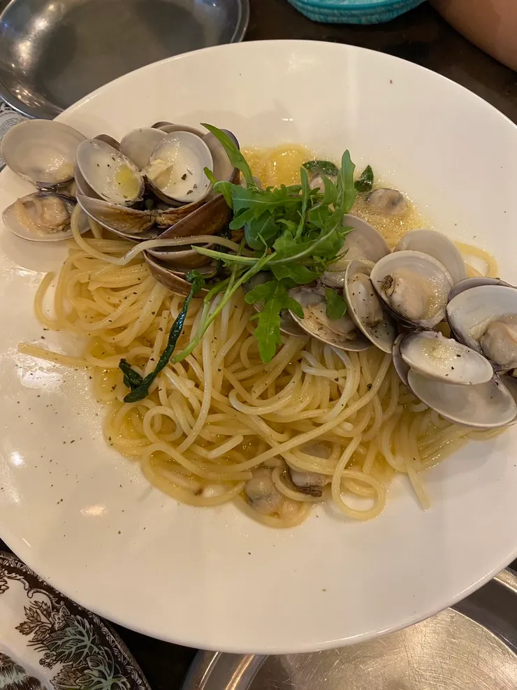 蒜味酒香爆炸蛤蠣麵