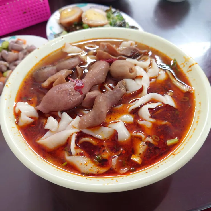 麻辣肥腸麵