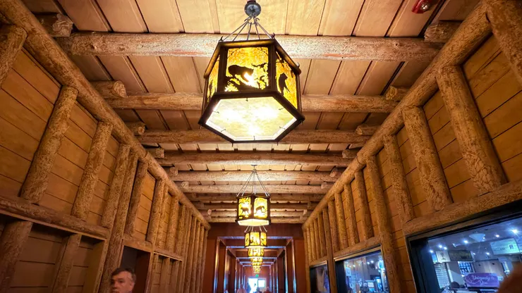 遊客中心內部很溫馨