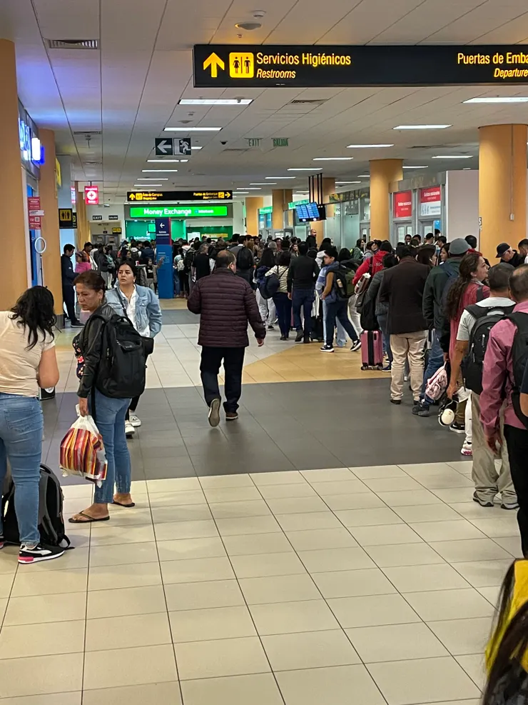 根本看不到安檢的入口