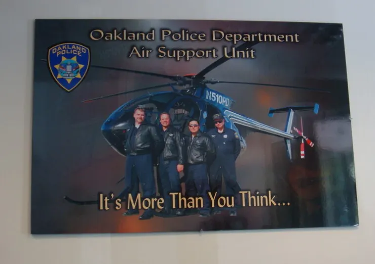 奧克蘭警察文宣