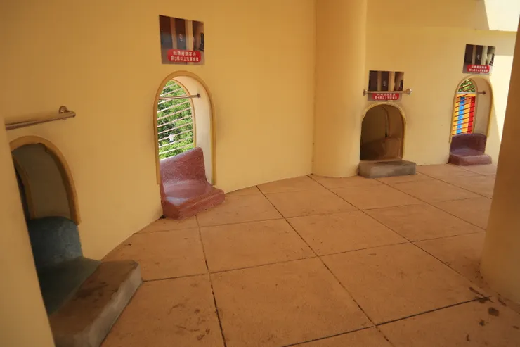 從穀倉出發的四座溜滑梯