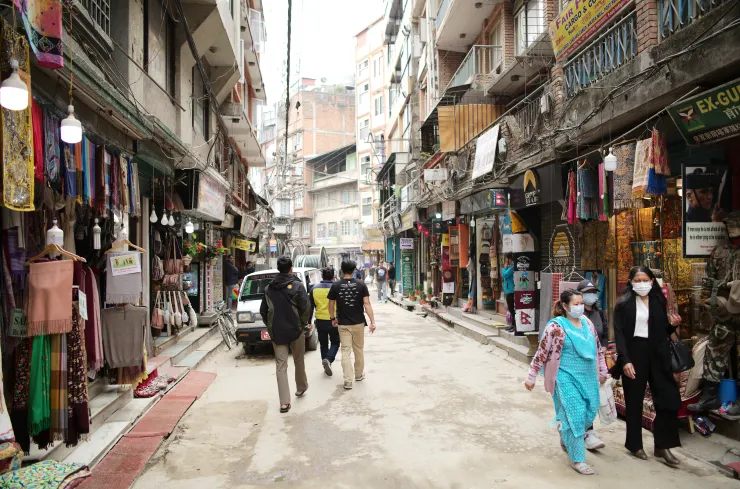 台灣交通的落後程度，大概就是跟尼泊爾差不多而已。只要在台灣的路上行走過，就可以深深感受到，我們還不配稱為已開發國家。