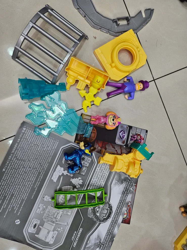 所有零件，很適合小朋友自己組裝