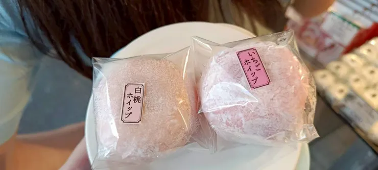 買兩顆麻糬試吃😘