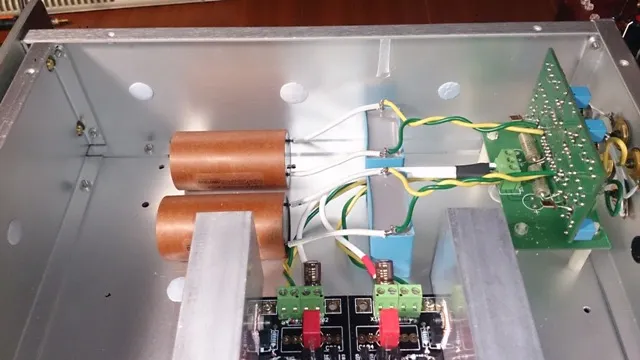 輸出以 RIFA PHE 450 4.7uF 電容做交連，加併 Duelund 0.47uF 紙質油浸銅箔電容，真是夠燒的了，放著這麼珍貴的電容不用也太對不起它了