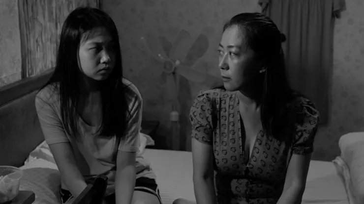 相愛相恨的母女倆，演技看得非常過癮。