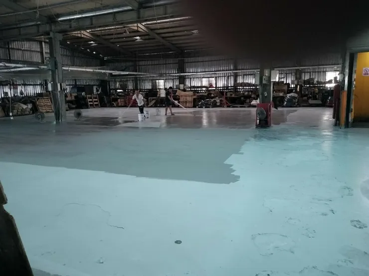 台南工廠耐磨地坪漆推薦│振宏油漆行│定期保養地板更省錢│交給