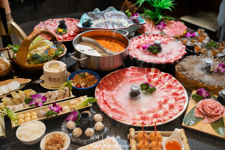 【泰滾泰式火鍋桃園店】當月壽星幾歲就送幾隻蝦!桃園火鍋推薦,