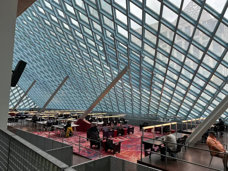 The reading area on the top floor of the central library
