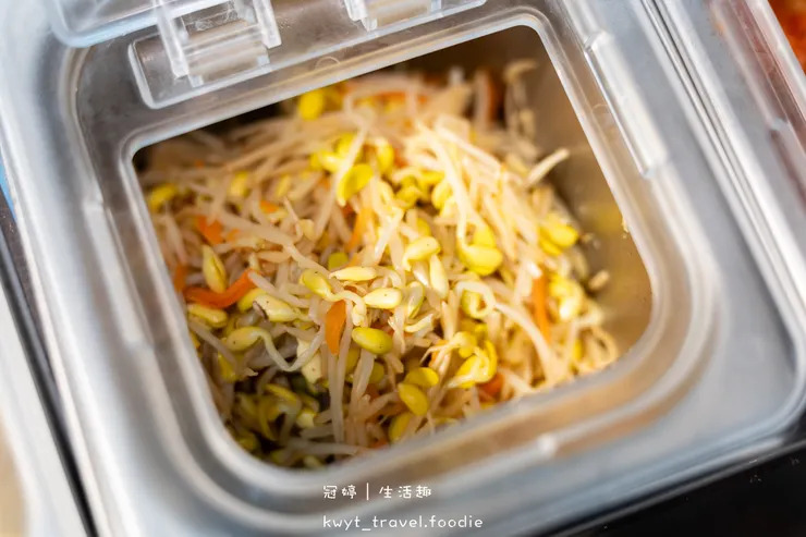 [安平平通路美食]庫霸豬肉湯飯，隱身平通路的道地馬鈴薯龍骨湯，道地韓式小菜無限量供應，安平午餐晚餐推薦，最新菜單