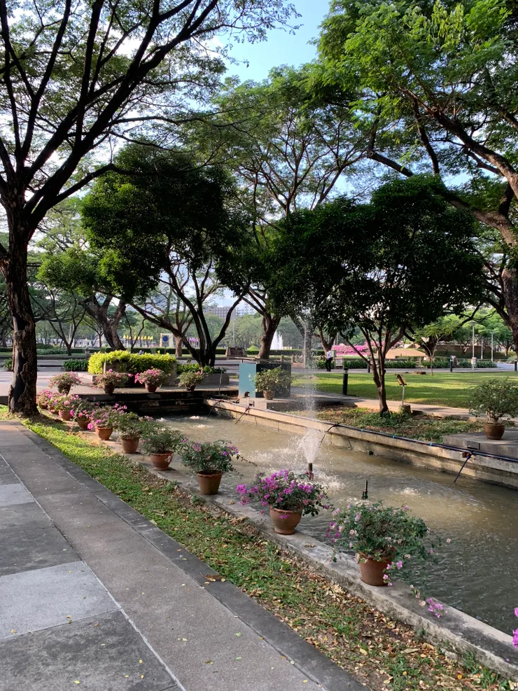 美得太過分的朱拉校園