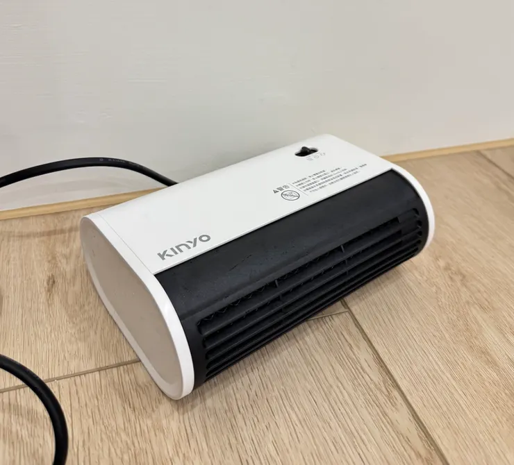 【〖KINYO〗 迷你立臥兩用電暖器 (EH) 電暖器 桌上型電暖器 瞬間加熱 阻燃材質】