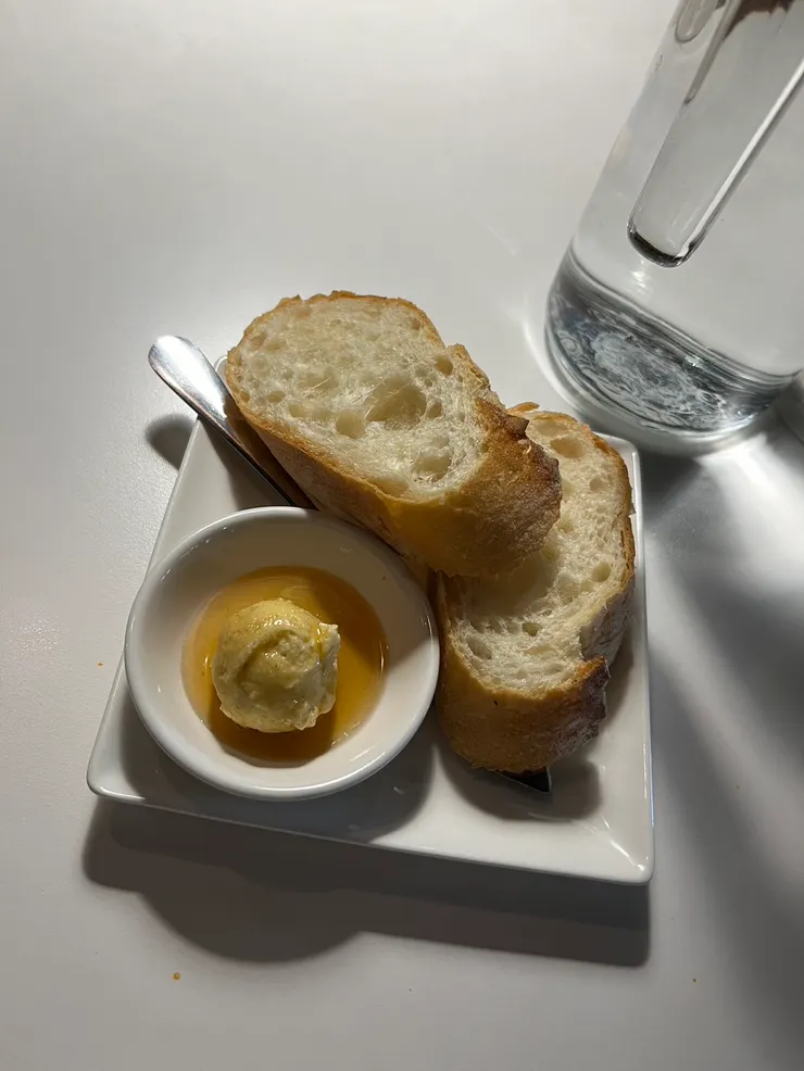 腰果大蒜奶油法國麵包