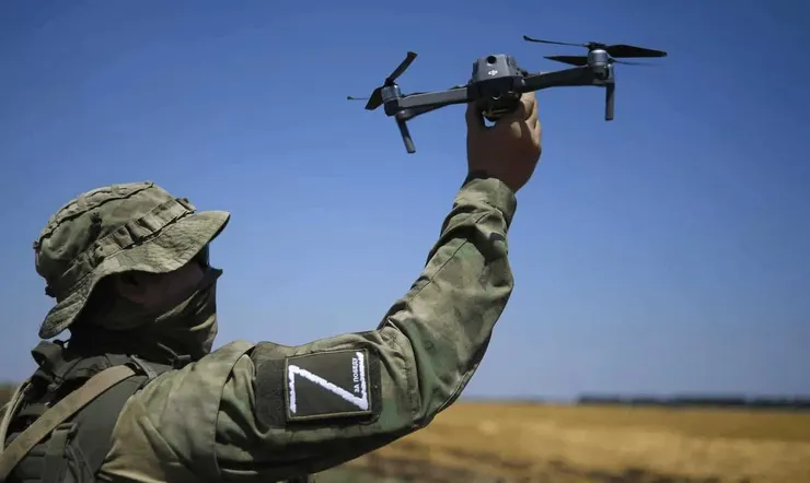 俄羅斯軍隊使用DJI Mavic系列無人機作為戰場偵查監視與短距離投彈