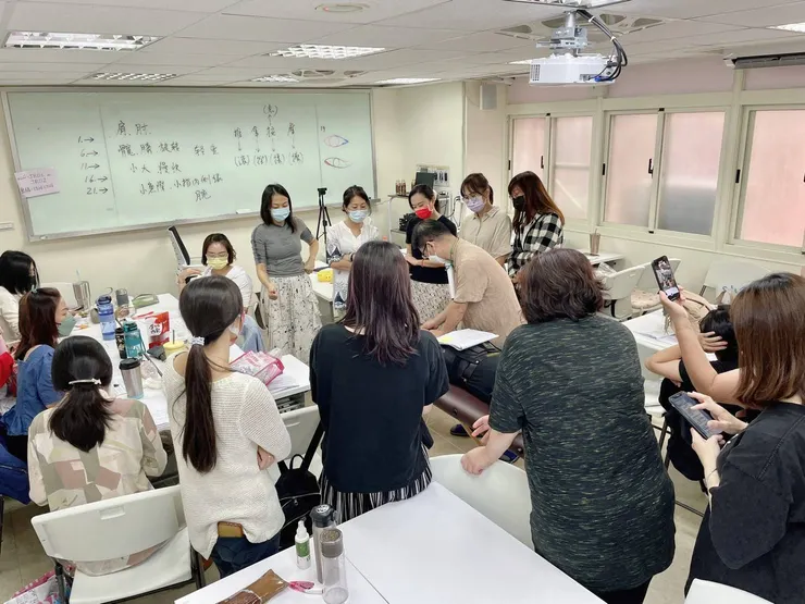 社團法人台灣職業技能訓練學會 經絡按摩拔罐實戰班