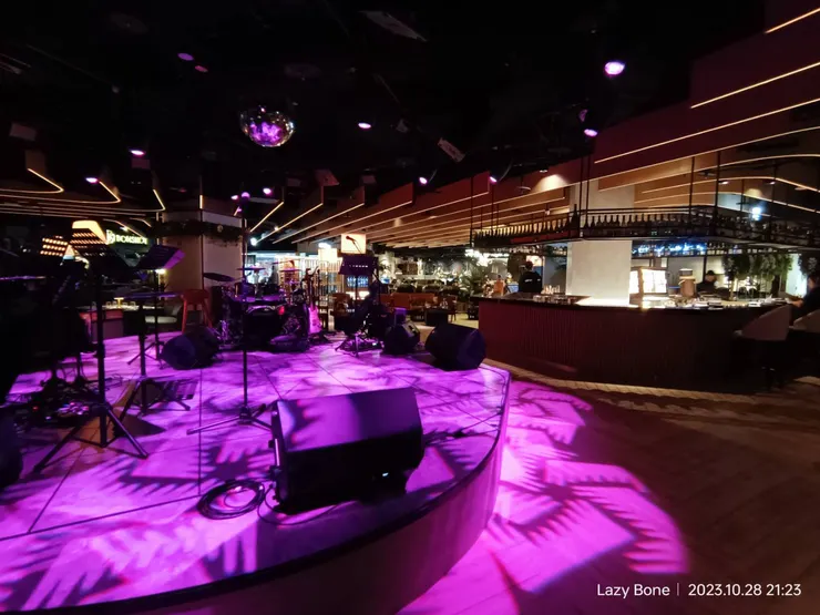 oyster & wine live house