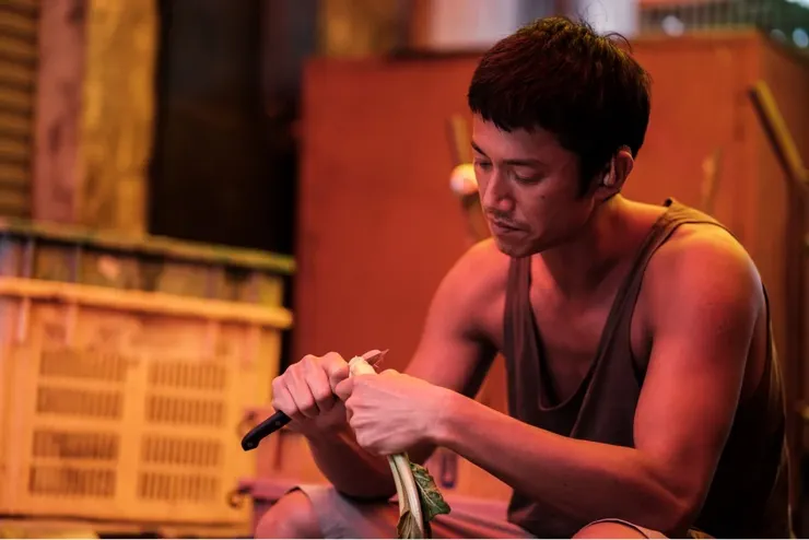 聾人因為聽不到語言訊息,因此更加費心傳達、解讀非語言訊息。來源:《富都青年》電影劇照