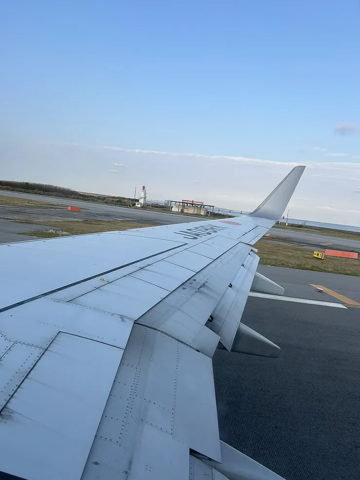 那覇空港_跟太陽一起升起的早晨班機
