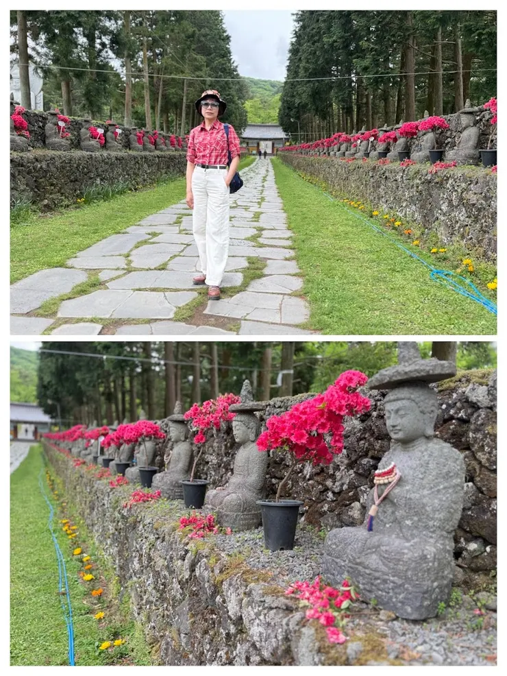 踏入山門參道兩旁是佛像群