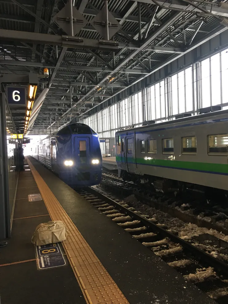 旭川站，去稚內的宗谷號列車。