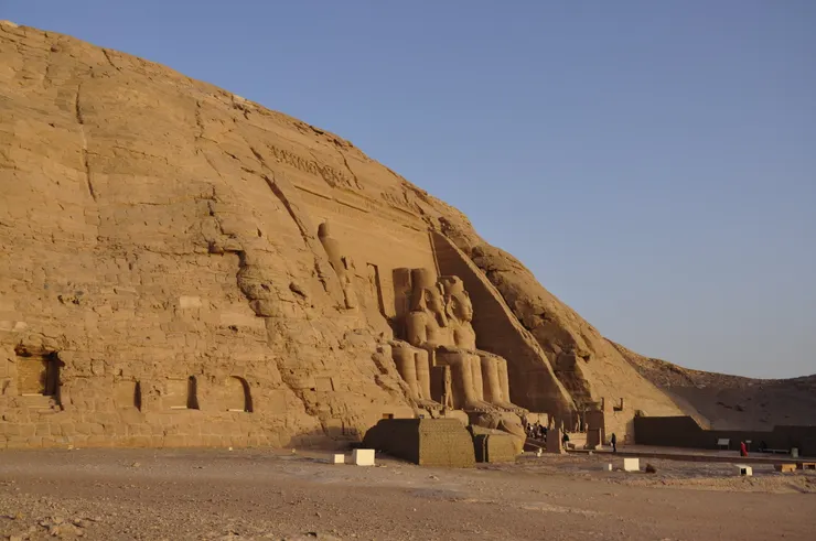 早上的阿布辛貝神殿