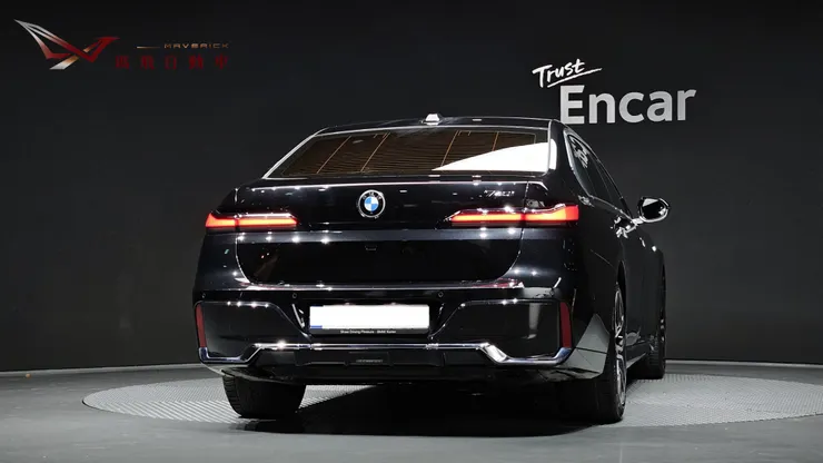 2024 BMW G70 740i M Sport外匯車