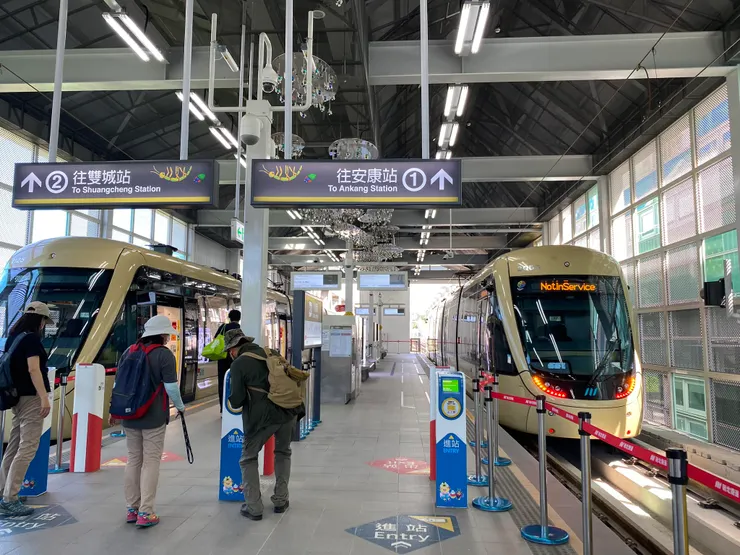 安坑輕軌十四張站於2023年三月開始試營運。