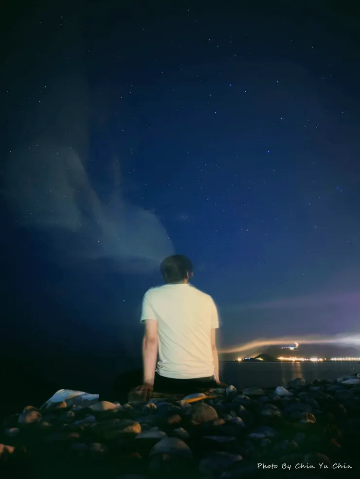 半夜花蓮北濱的海堤