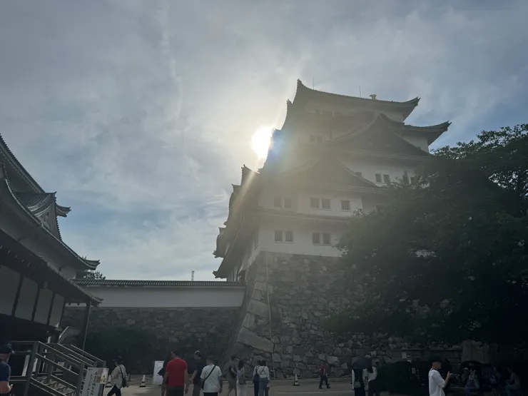 陽光下的名古屋城