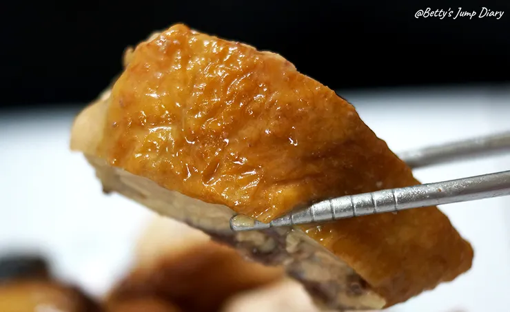 ▲元榆「煙燻甘蔗雞」與「招牌鹽水雞」/圖片來源：Betty's Jump Diary