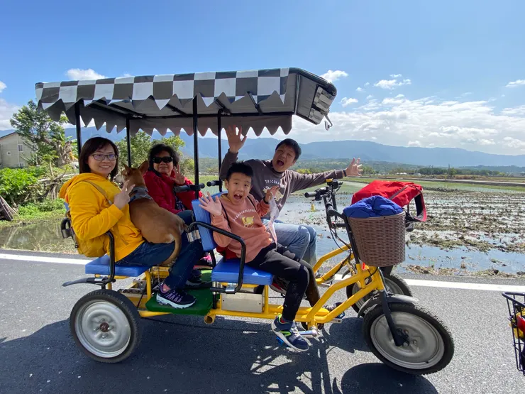 四人電動自行車