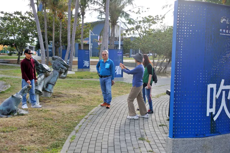 【看海美術館查踏前年老媽跌倒處！】
