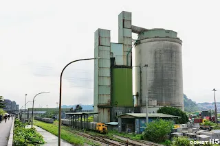 北側的幸福水泥儲運站