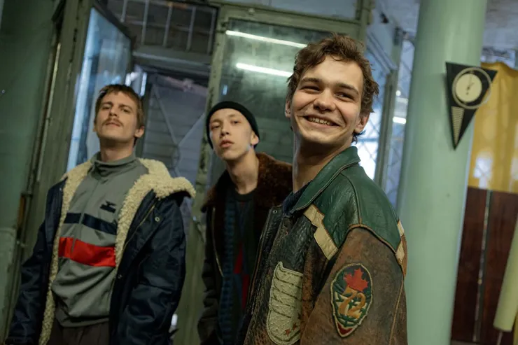 （左一）掌門人沃瓦（中間）瓦列拉的搭擋代號冬天（右三）可愛的瓦列拉～～