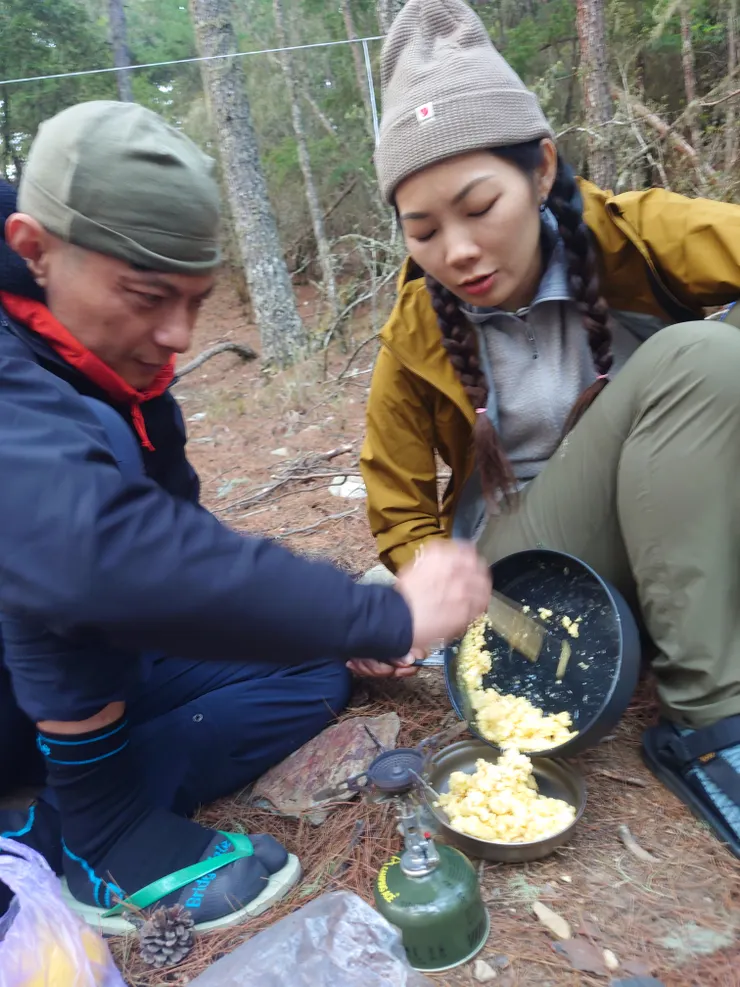 這對偽夫妻一日夫妻炒蛋合作無間鶼鰈情深(大誤