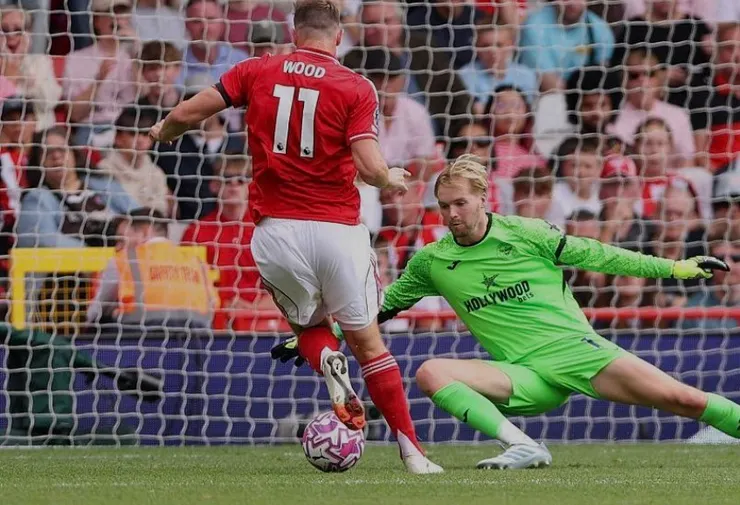 基斯活特梅開二度助諾定咸森林領先3:0