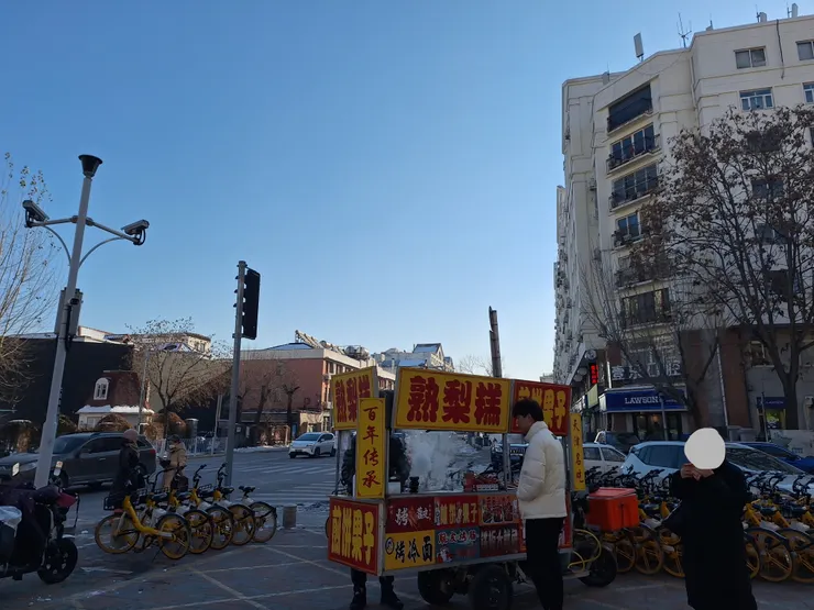 天津的熟梨糕攤販