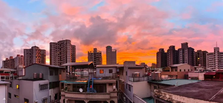 【小犬颱風帶來的美麗朝霞】