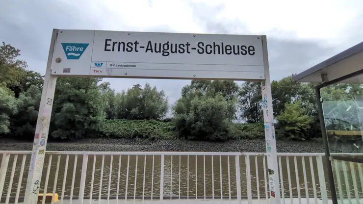 Photo: Zora @ Ernst-August-Schleuse. Jul. 31, 2025.