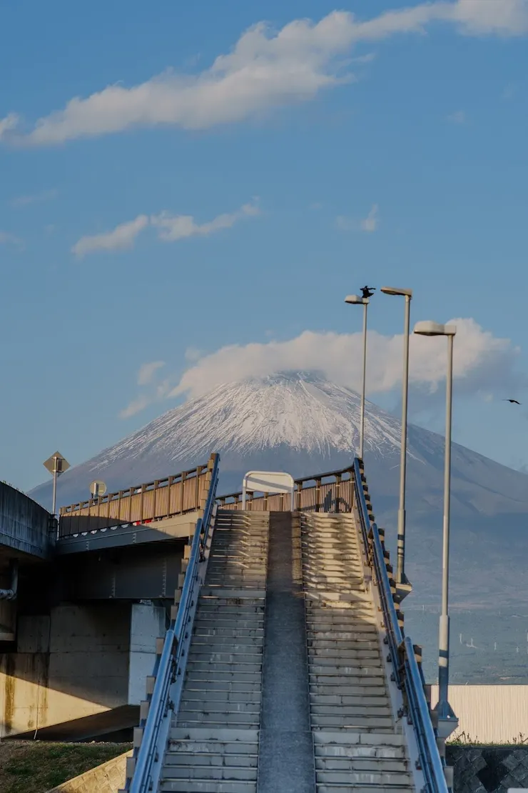 富士山夢之大橋另一側
