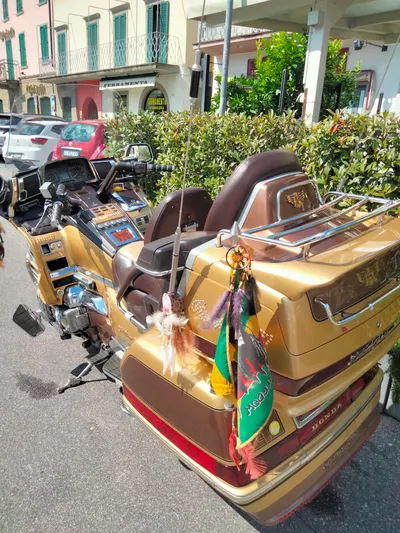 這是機車？還是汽車？