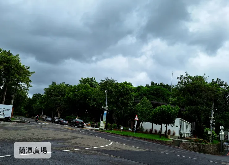 右下方以前是臭豆腐攤位