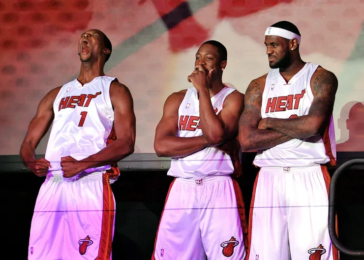 LeBron、Wade、Bosh 的登場,宛如一場王朝的預演。