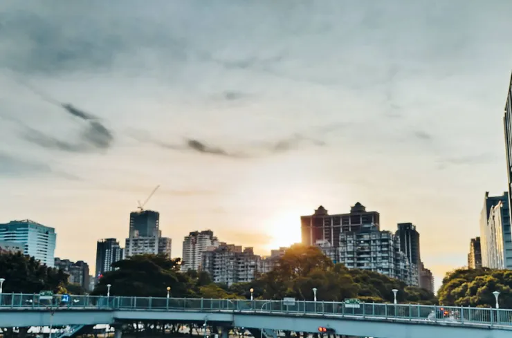 當天的夕陽在眼中無限柔美